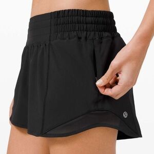 Lululemon Hotty Hot Shorts - Black size 6